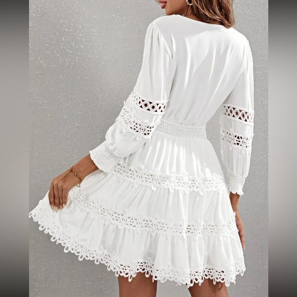 Luxe lace insert party dress - Picture 3 of 5